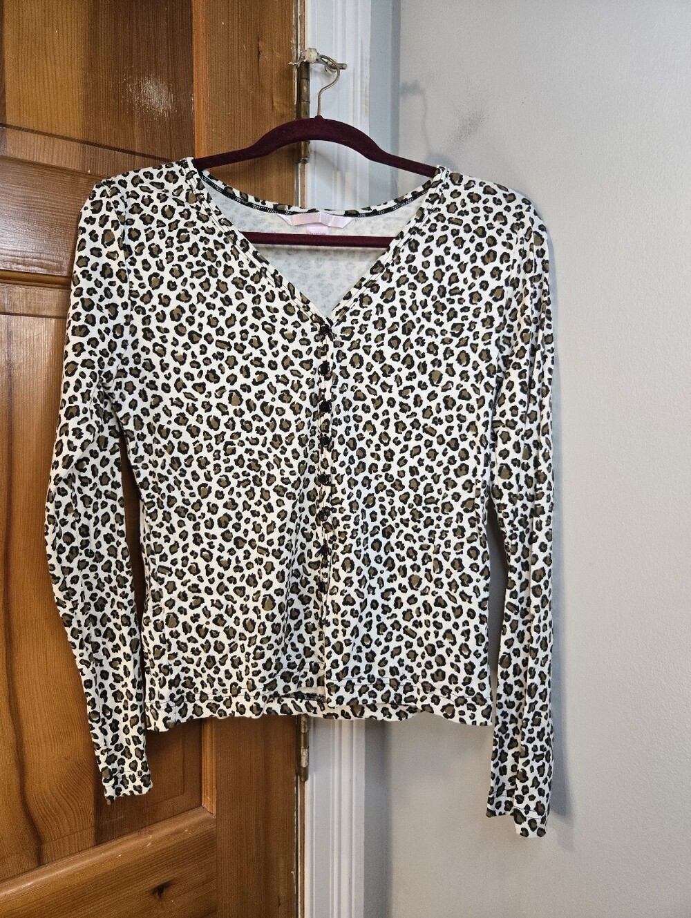 Victoria's Secret Cream Leopard Print Long Sleeve Sleep Top